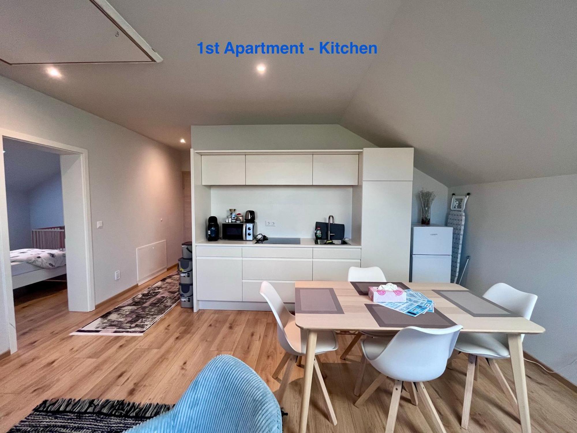Cozy Apartment Near Vienna Airport Швехат Екстер'єр фото
